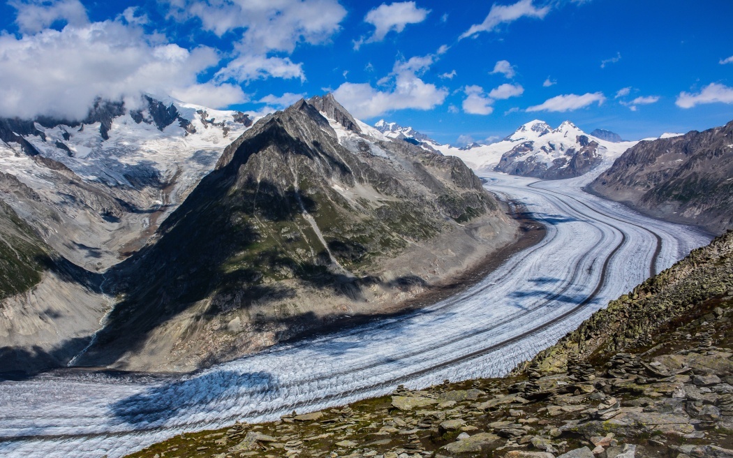 Glacier Express Die Panoramafahrten im Glacier- und Bernina-Express durch die Schweizer Alpen sind vom Anfang bis zum Ende mit Höhepunkten bestückt..